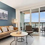 Apartamento Oceanfront Balcony *