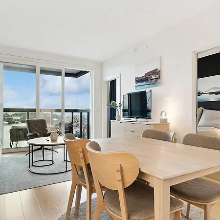Oceanfront Balcony Διαμέρισμα Svolvær