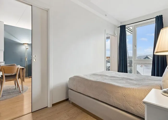 Oceanfront Balcony Апартаменты *